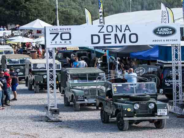 Land Rover fans celebrate 70th anniversary in Spain