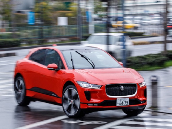 Japan’s media take to Yokohama to test the Jaguar I-PACE