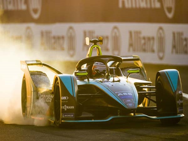 Panasonic Jaguar Racing set their sights on a podium finish in Chile