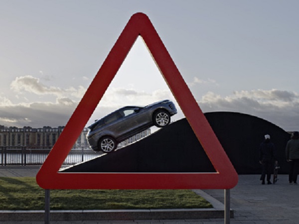 Land Rover recreates classic road signs with the new Evoque