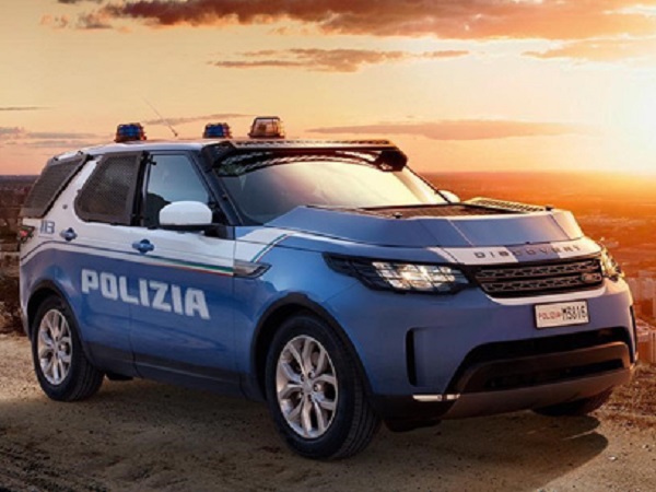 Italian State Police selects the Discovery as its patrol vehicle of choice
