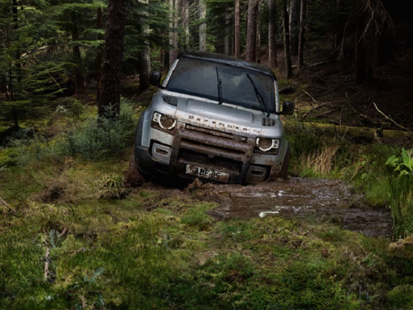 New Defender redefines the toughness and versatility of its predecessors
