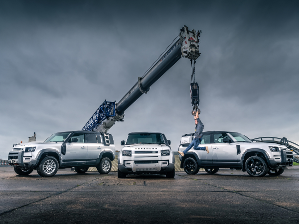 LAND ROVER DEFENDER IS TOP GEAR’S CAR OF THE YEAR