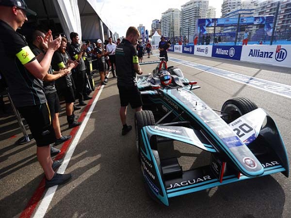 Strong Finish For Panasonic Jaguar Racing After A Weekend Of Trials And Tribulations In Uruguay Strong Finish For Panasonic Jaguar Racing After A Weekend Of Trials And Tribulations In Uruguay