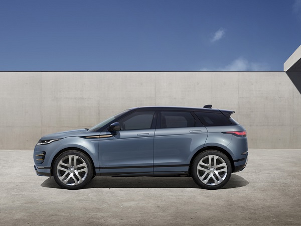 New Range Rover Evoque wins Best SUV/Crossover at Women’s World Car of the Year Awards