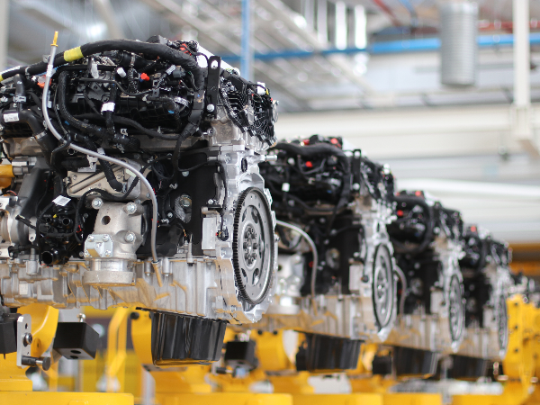1.5 MILLION AND COUNTING: JAGUAR LAND ROVER CELEBRATES CLEAN ENGINE MANUFACTURING MILESTONE