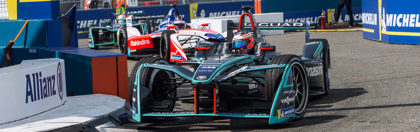 Tough weekend sees Panasonic Jaguar Racing finish second season on a high